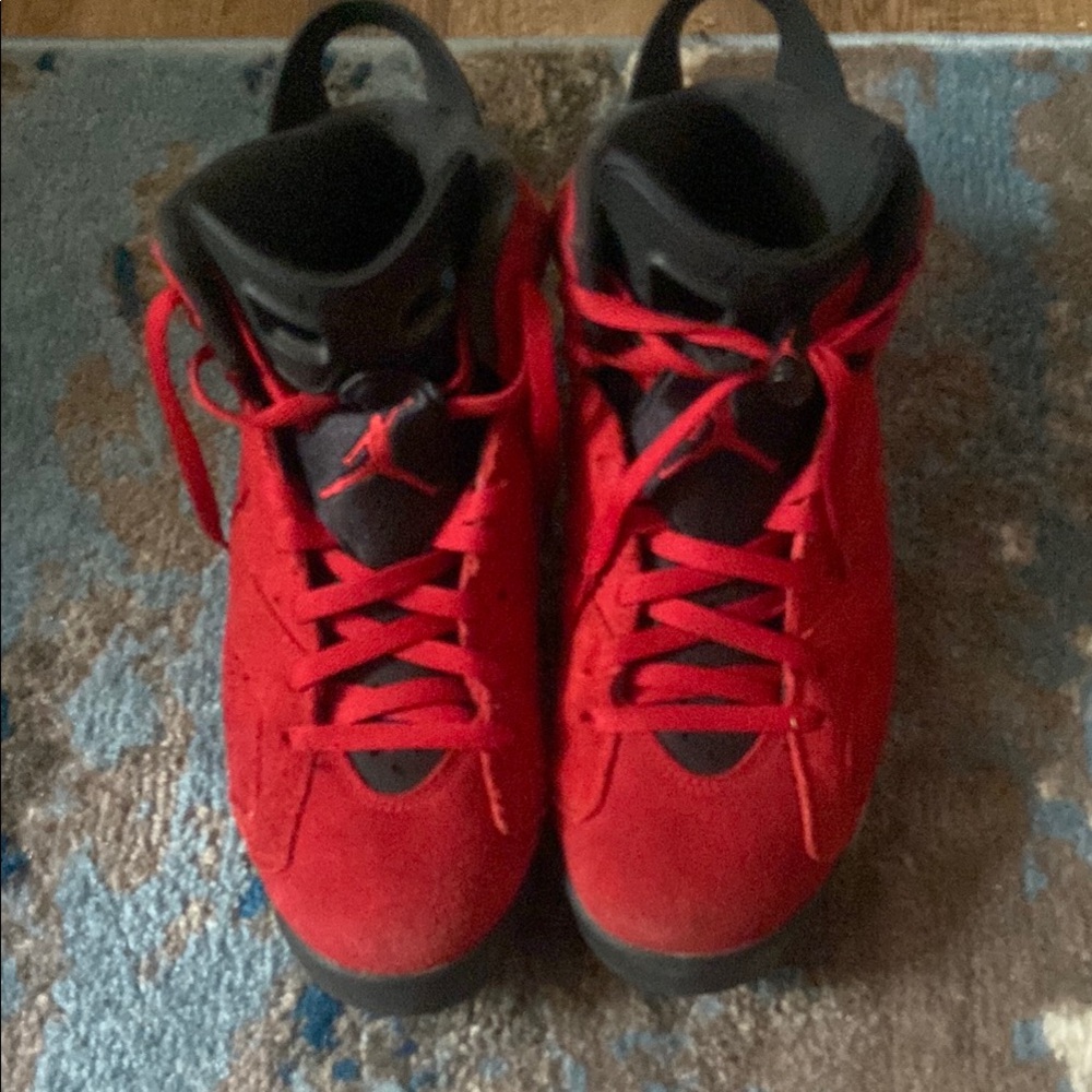 Jordan Red and Black Sneakers - Picture 2 of 4